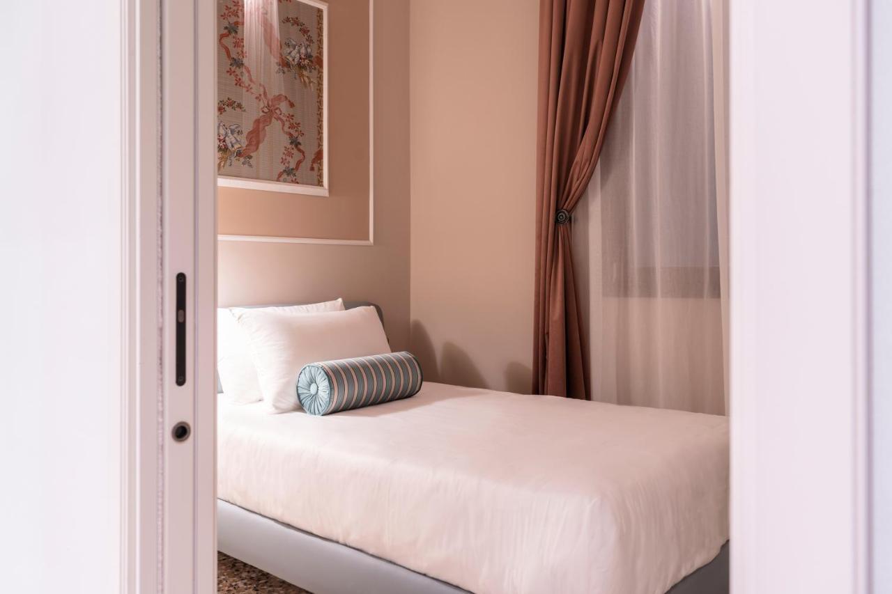 Be Mate Ponte Di Rialto Aparthotel Veneţia Exterior foto
