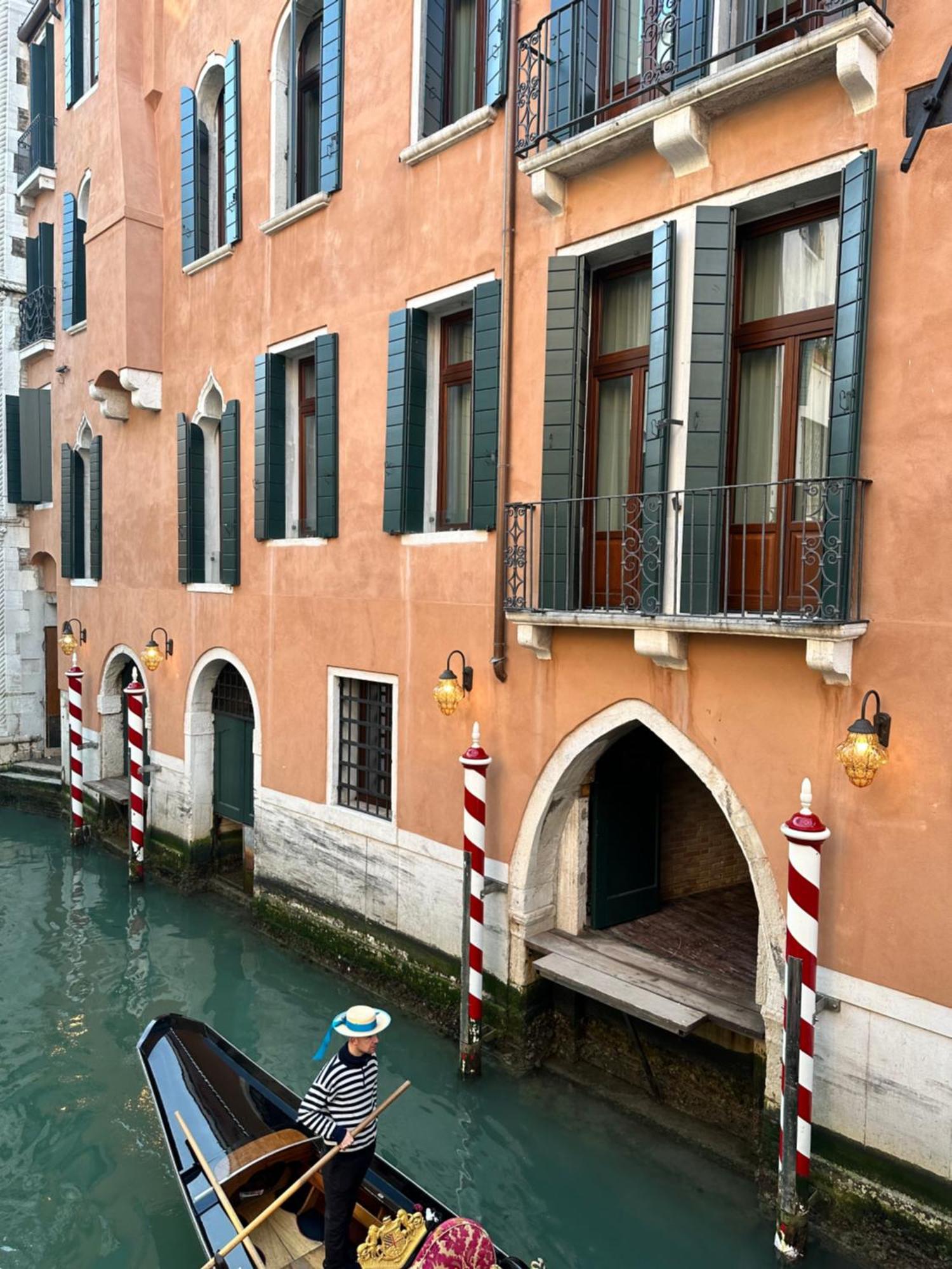 Be Mate Ponte Di Rialto Aparthotel Veneţia Exterior foto